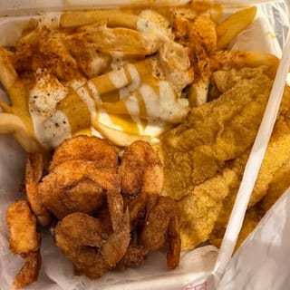 Combo #11: (2 Fish & 10 Shrimp or 3 Wings or 3 Leg n' Thigh)