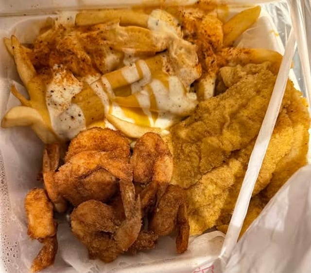 Combo #11: (2 Fish & 10 Shrimp or 3 Wings or 3 Leg N' Thigh).